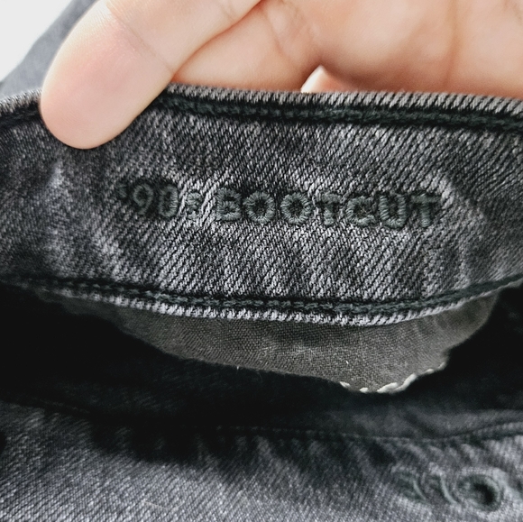 AMERICAN EAGLE | 90s bootcut distressed busted knee jeans 2022 - Picture 6 of 8